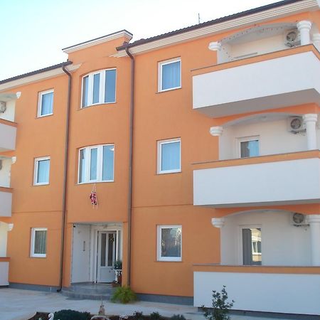 Apartments Buzleta II 法扎纳 外观 照片