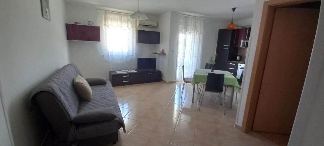 Apartments Buzleta II 法扎纳 外观 照片