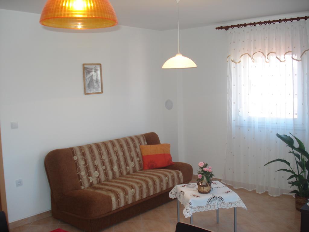 Apartments Buzleta II 法扎纳 客房 照片